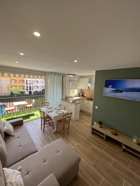 Appartement 1 Chambre Climatise Avec 3 Piscines A 200 M De La Plage Empuriabrava Kültér fotó