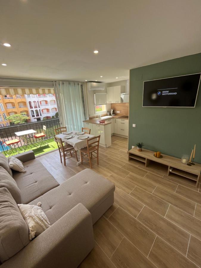 Appartement 1 Chambre Climatise Avec 3 Piscines A 200 M De La Plage Empuriabrava Kültér fotó