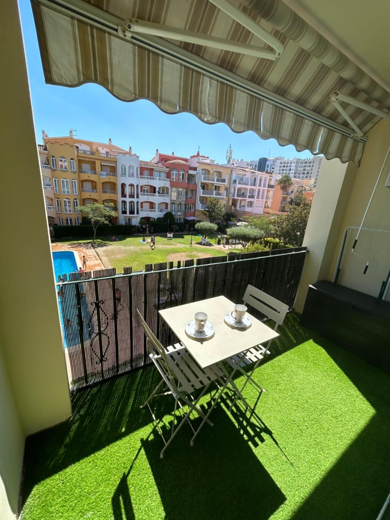Appartement 1 Chambre Climatise Avec 3 Piscines A 200 M De La Plage Empuriabrava Kültér fotó